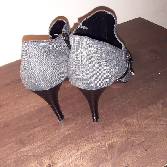 Nine West boots - Picture 3 of 4